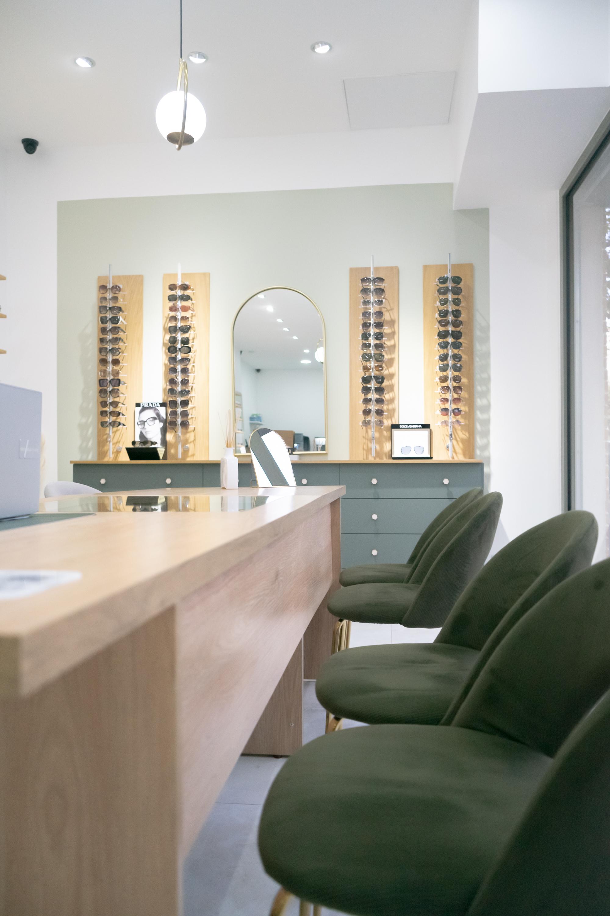 Espace d'accueil et comptoir de Cercle Optical